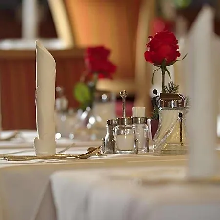 Waldhof Hotel 3*